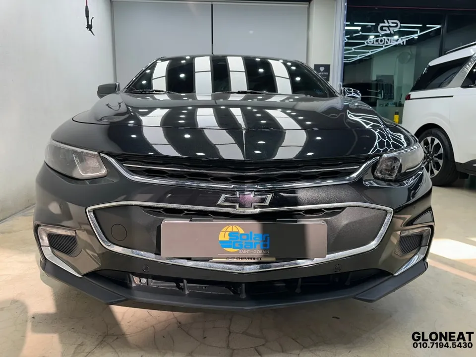 Chevrolet Malibuのカーラッピング事例 施工写真 4-1