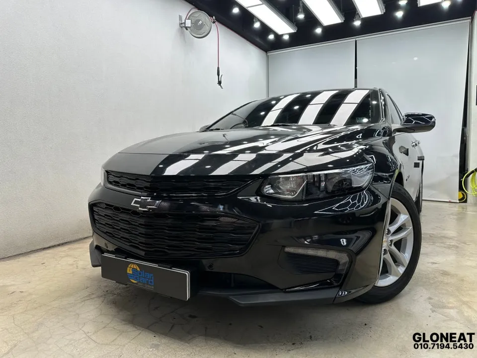Chevrolet Malibuのカーラッピング事例 施工写真 2-2