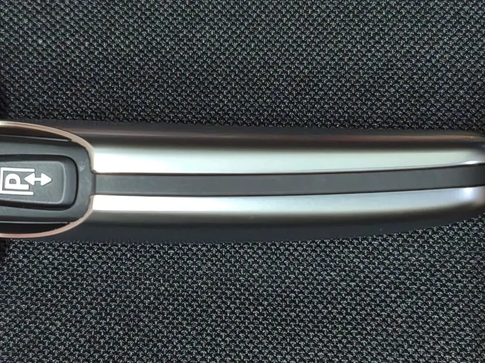 BMW 5 Series G30 oem options - BMW 5 Series G30 OEM Options Review: Display Key Repair photo 4