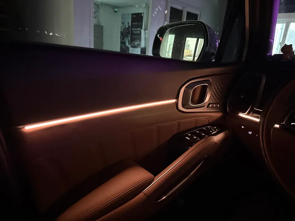 Kia Sorento MQ4 ambient lighting - Kia Sorento MQ4 Ambient Lighting Review — Cost & Results photo 3