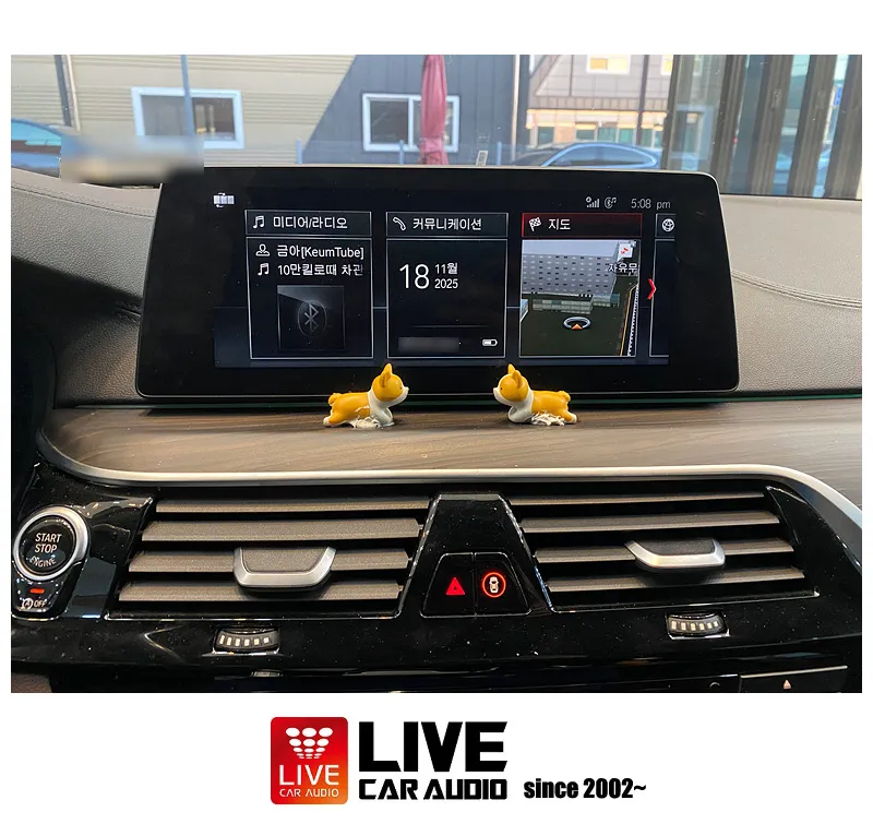 BMW 5 Series G30のAndroid Auto・CarPlay取付事例 写真