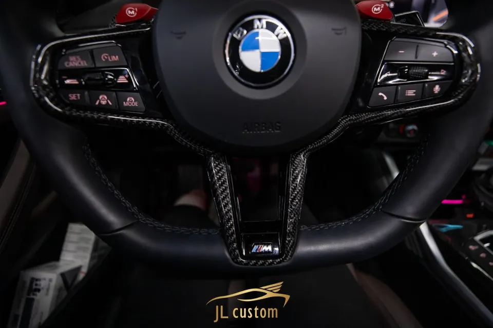 BMW 420i G42 steering wheel - BMW 420i G42 Custom Steering Wheel Upgrade Review photo 4