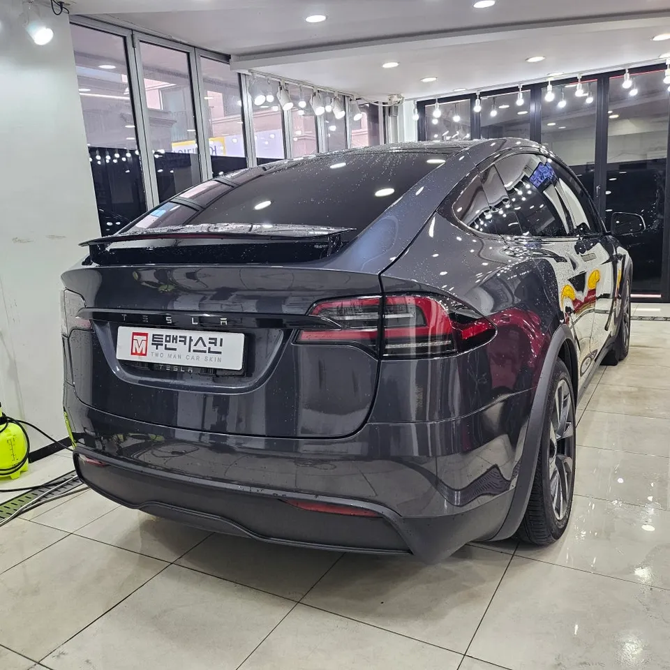 Tesla Model XのPPF施工事例 施工写真 6