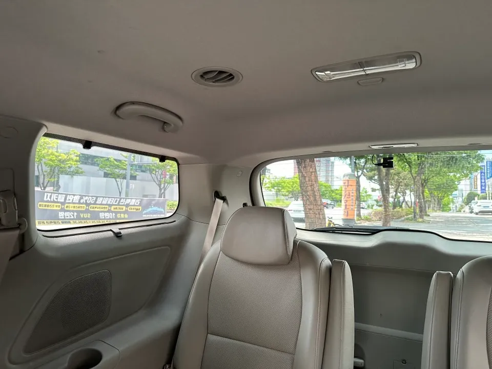 Kia Carnivalのカーフィルム施工事例|費用目安・仕上がり 施工写真 1-3