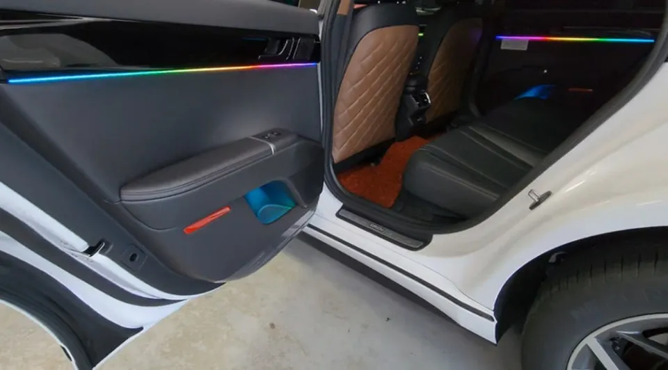 Hyundai Grandeur GN7 ambient lighting - Hyundai Grandeur GN7 Ambient Lighting Review — Cost & Results photo 3