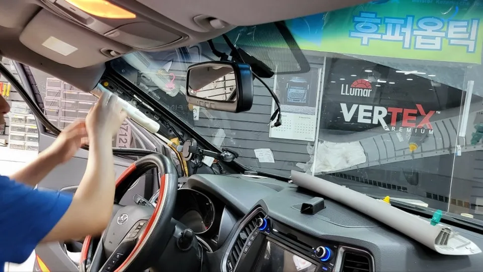 BMW X7 dash cam - BMW X7 Dash Cam Installation Review — Cost & Results photo 4