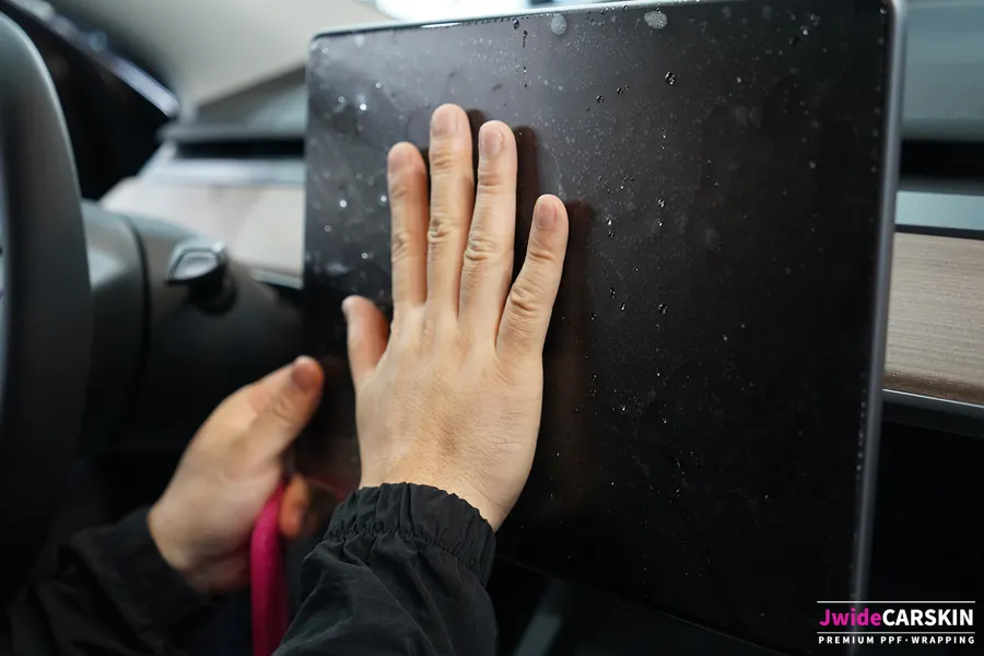 Tesla Model Y ppf - Tesla Model Y PPF Review: Matte Finish for Fingerprint-Free Scree photo 3
