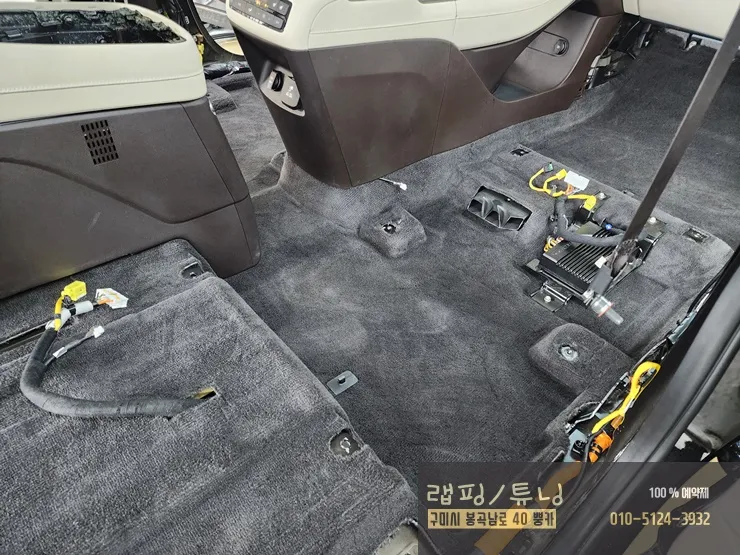 Hyundai Palisadeのカーラッピング事例 施工写真 4-2