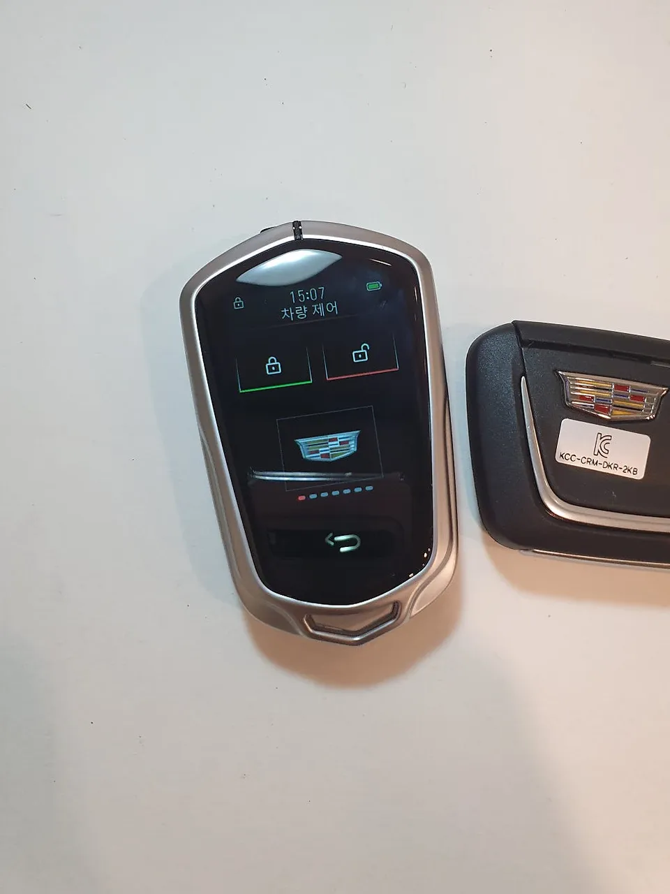 Cadillac Escalade oem options - Cadillac Escalade OEM Options Review — Display Key Upgrade photo 3