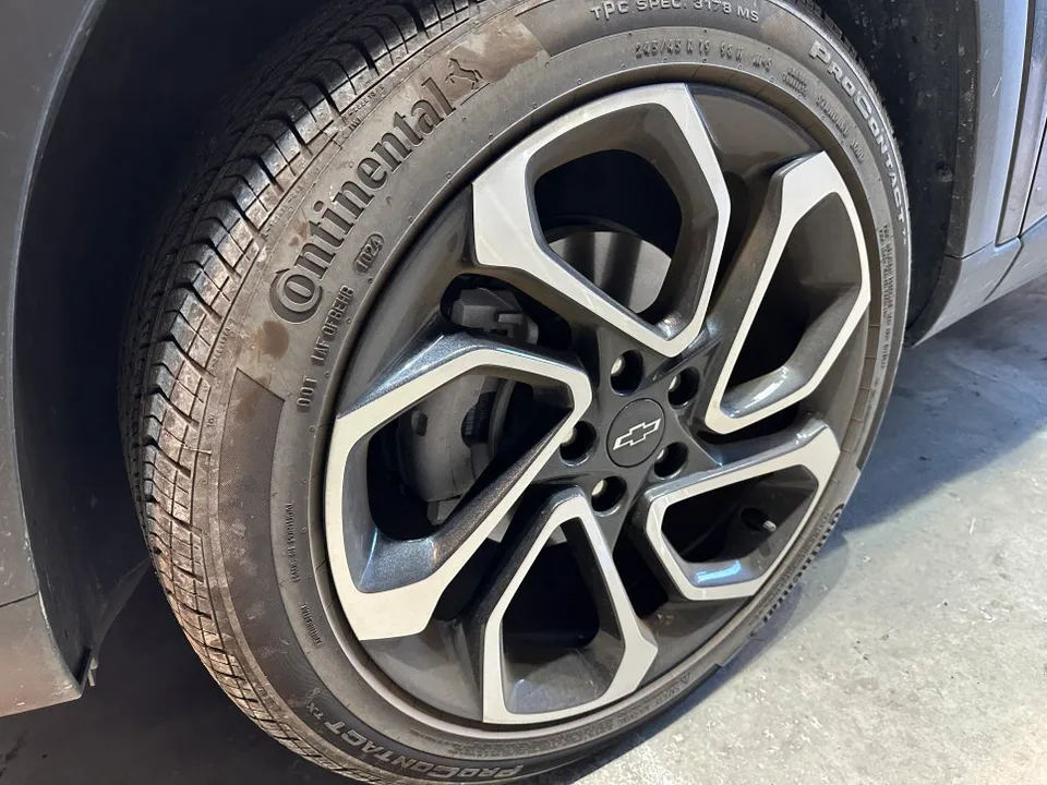 Chevrolet Trax paint correction - Chevrolet Trax Paint Correction Review: Deep Cleaning Results photo 4
