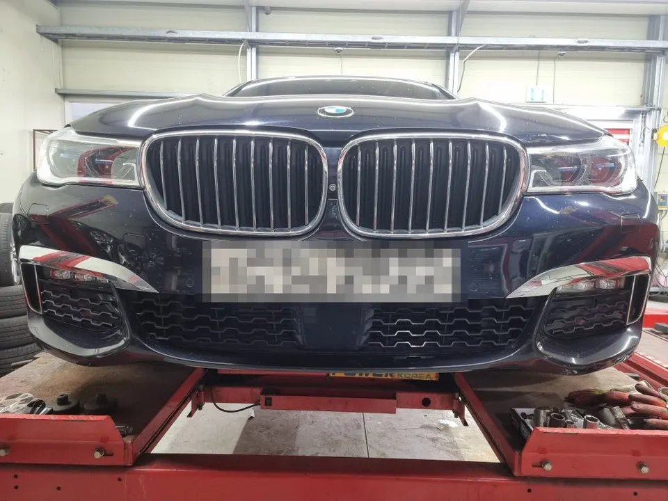 BMW 7 Series wheel repair - BMW 7 Series Wheel Repair & Painting Review photo 3