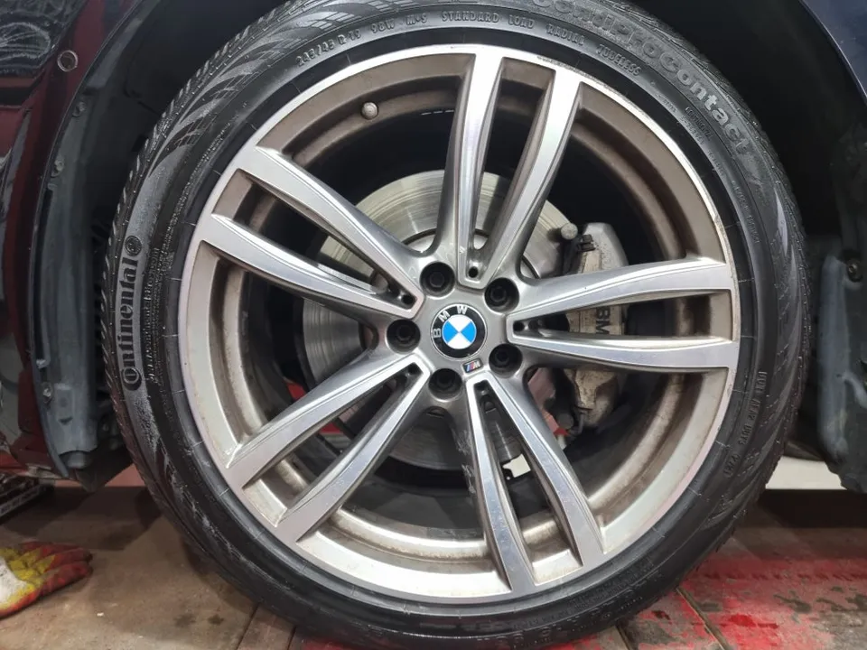 BMW 7 Series wheel repair - BMW 7 Series Wheel Repair & Painting Review photo 5