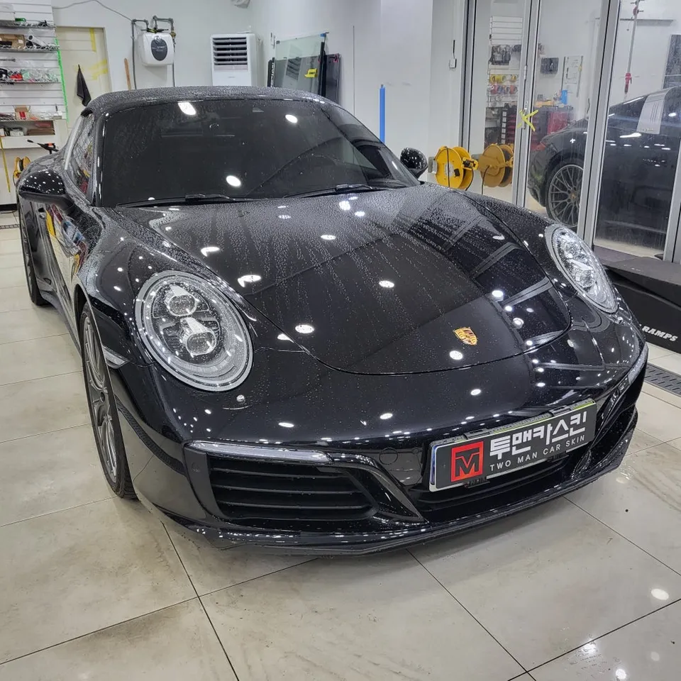 ポルシェ 911 Targaのカーフィルム施工事例｜費用目安・仕上がり 施工写真 4-1