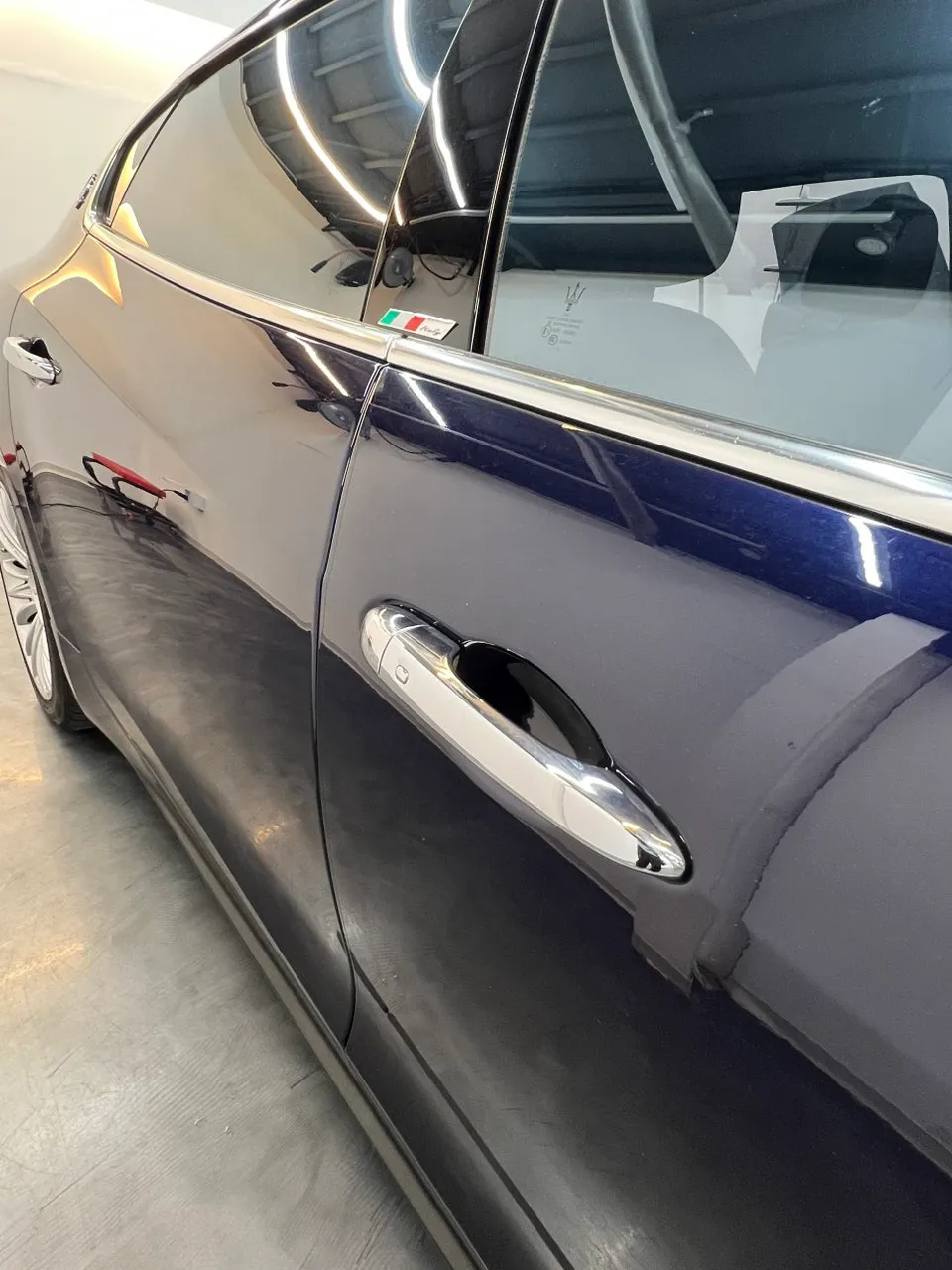 Maserati Quattroporteのカーラッピング事例｜クロームパーツのカスタム 施工写真 3-1