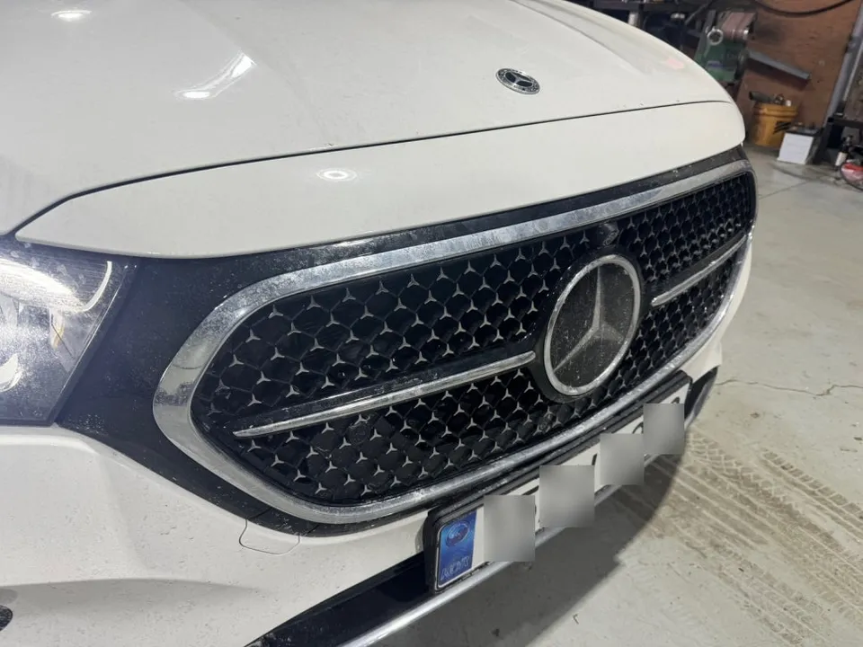 Mercedes-Benz E-Class W214 vinyl wrap - Mercedes-Benz E-Class W214 Vinyl Wrap Review: Cost & Results photo 4