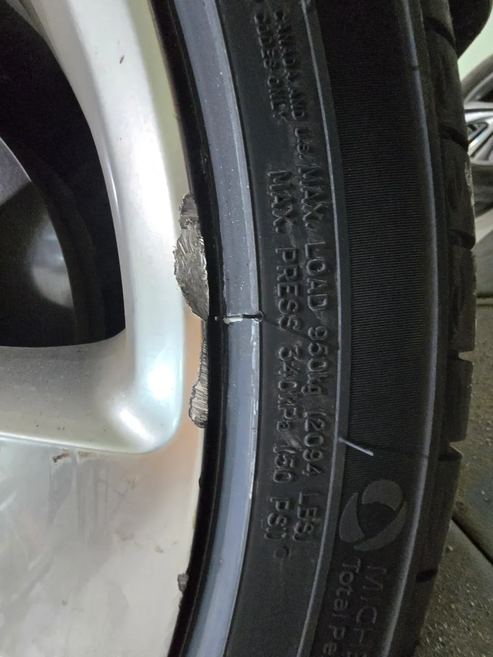 Genesis GV80 wheel repair - Genesis GV80 Wheel Repair & Painting Review photo 4