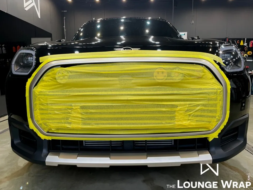 MINI Countryman Vinyl Wrap Review: Sporty Transformation photo 22