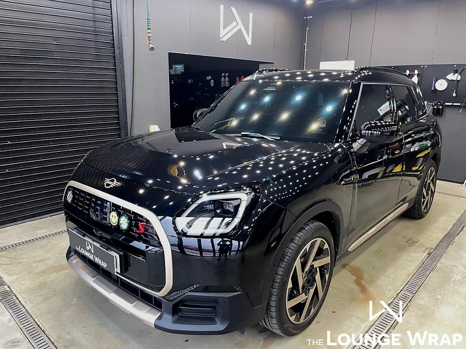 MINI Countryman Vinyl Wrap Review: Sporty Transformation After