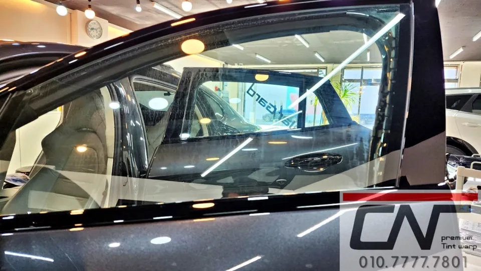 ポルシェ パナメーラ GTS カーフィルム施工事例｜費用目安・仕上がり 施工写真 1-2