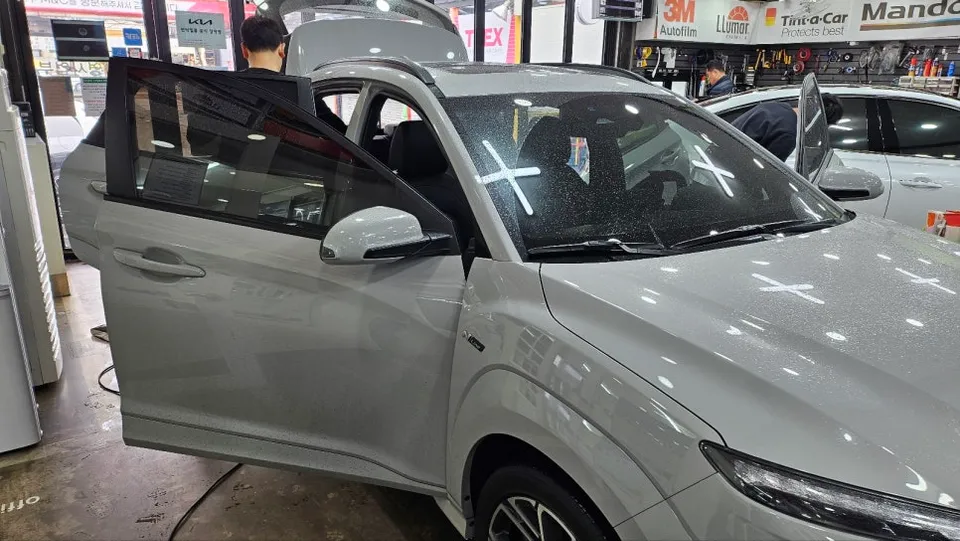 Hyundai Elantraのカーフィルム施工事例｜費用目安・仕上がり 施工写真 5