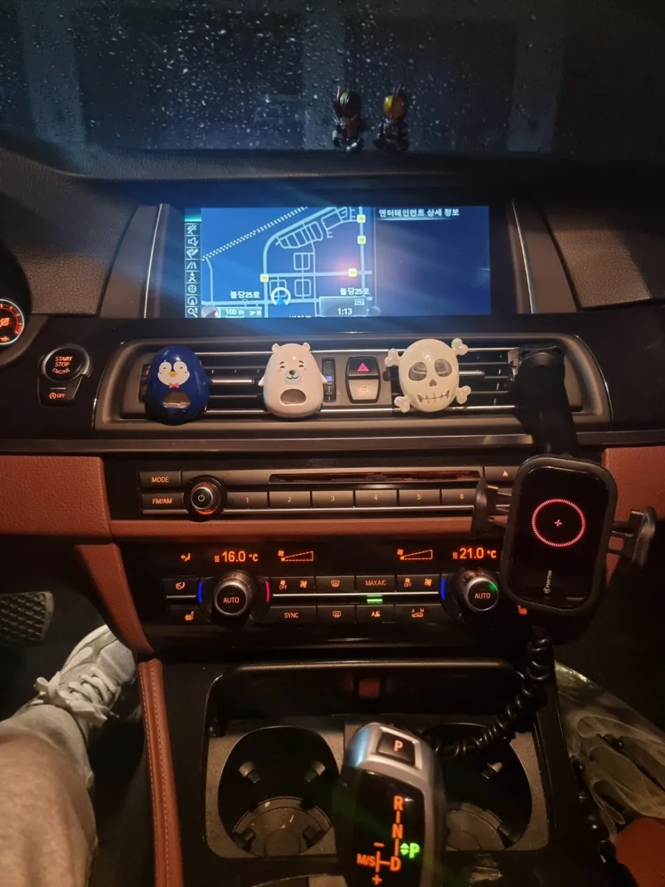 BMW 5 Series F10のAndroid Auto・CarPlay取付事例 施工写真 6