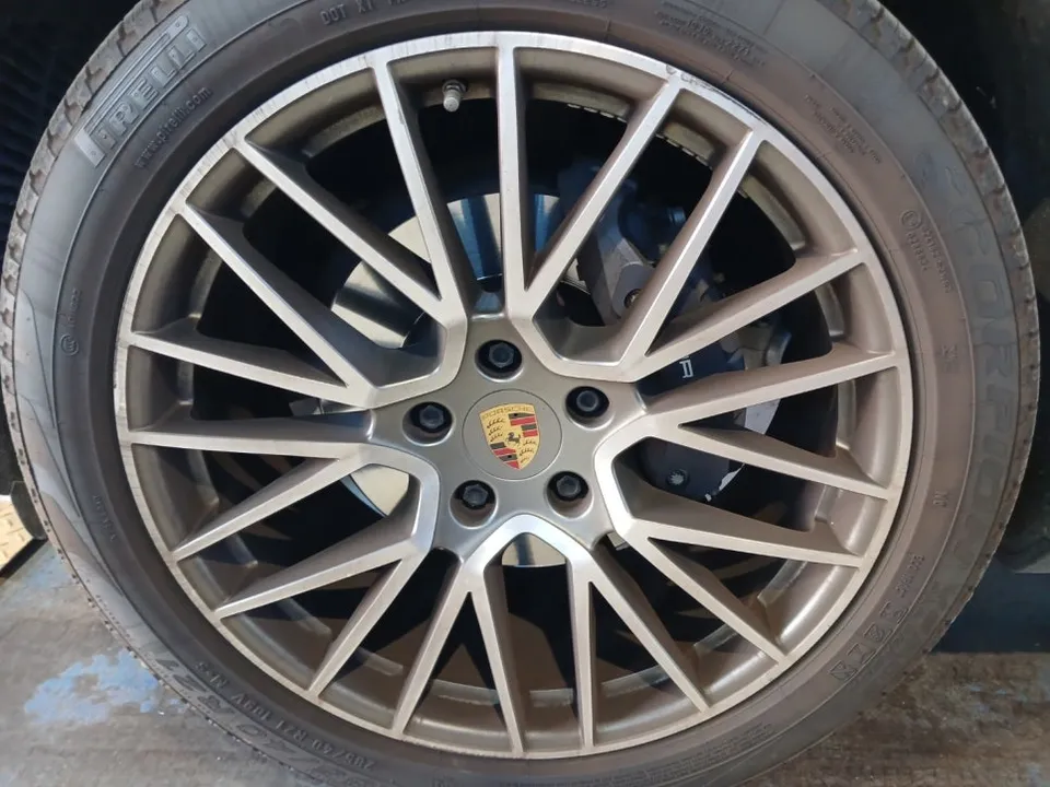 Genesis G70 wheel repair - Genesis G70 Wheel Repair & Refinishing Review — Perfect Diamond Cut Results photo 4