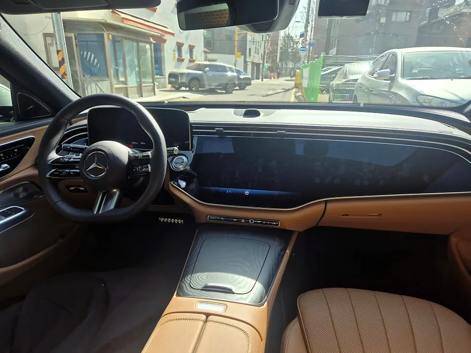 Mercedes-Benz Eクラス PPF施工事例|費用目安・仕上がり 施工写真 1-2
