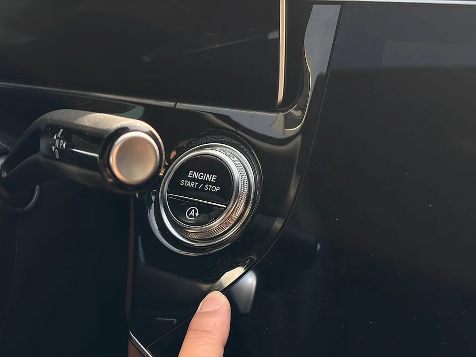 Mercedes-Benz Eクラス PPF施工事例|費用目安・仕上がり 施工写真 2-3