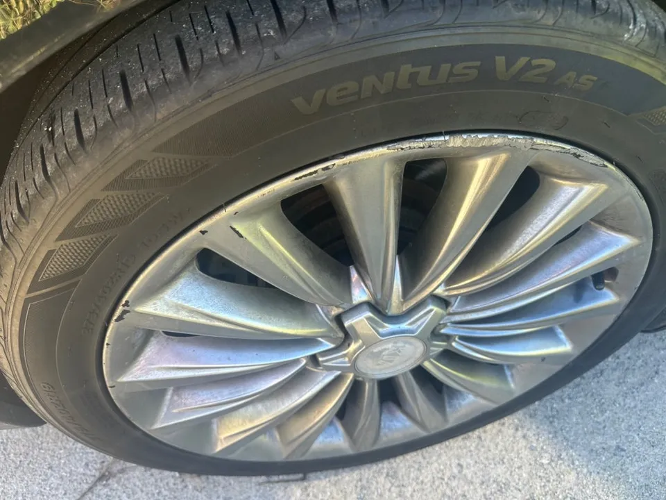 Kia K900 wheel repair - Kia K900 Wheel Repair & Painting Review - Cost & Results photo 5