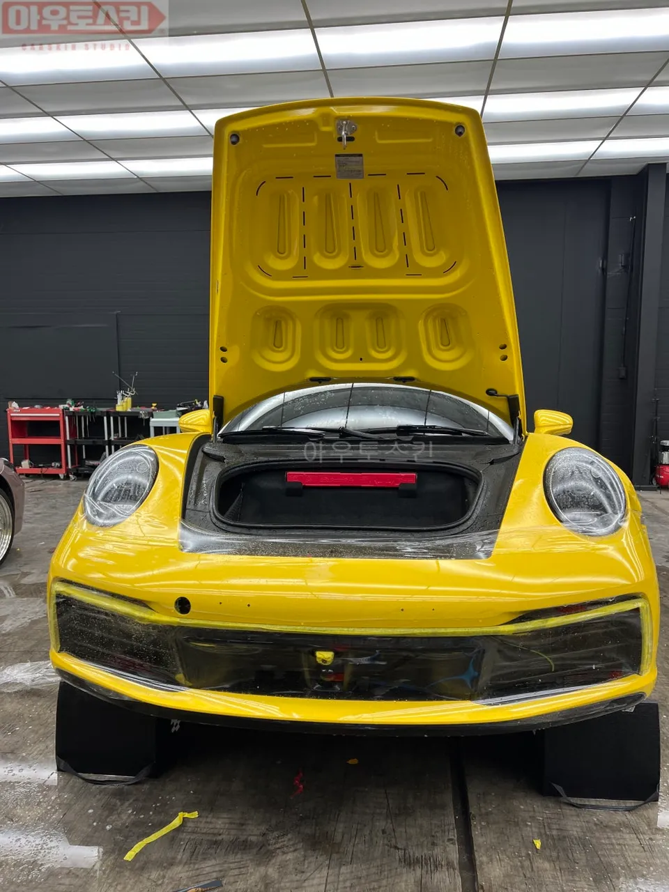 ポルシェ911 PPF施工事例｜費用目安と仕上がり 施工写真 1-3