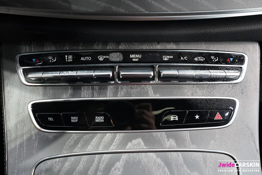 Mercedes-Benz CLS450 C257 ppf - Mercedes-Benz CLS450 PPF Review: Protecting High-Gloss Interior photo 3