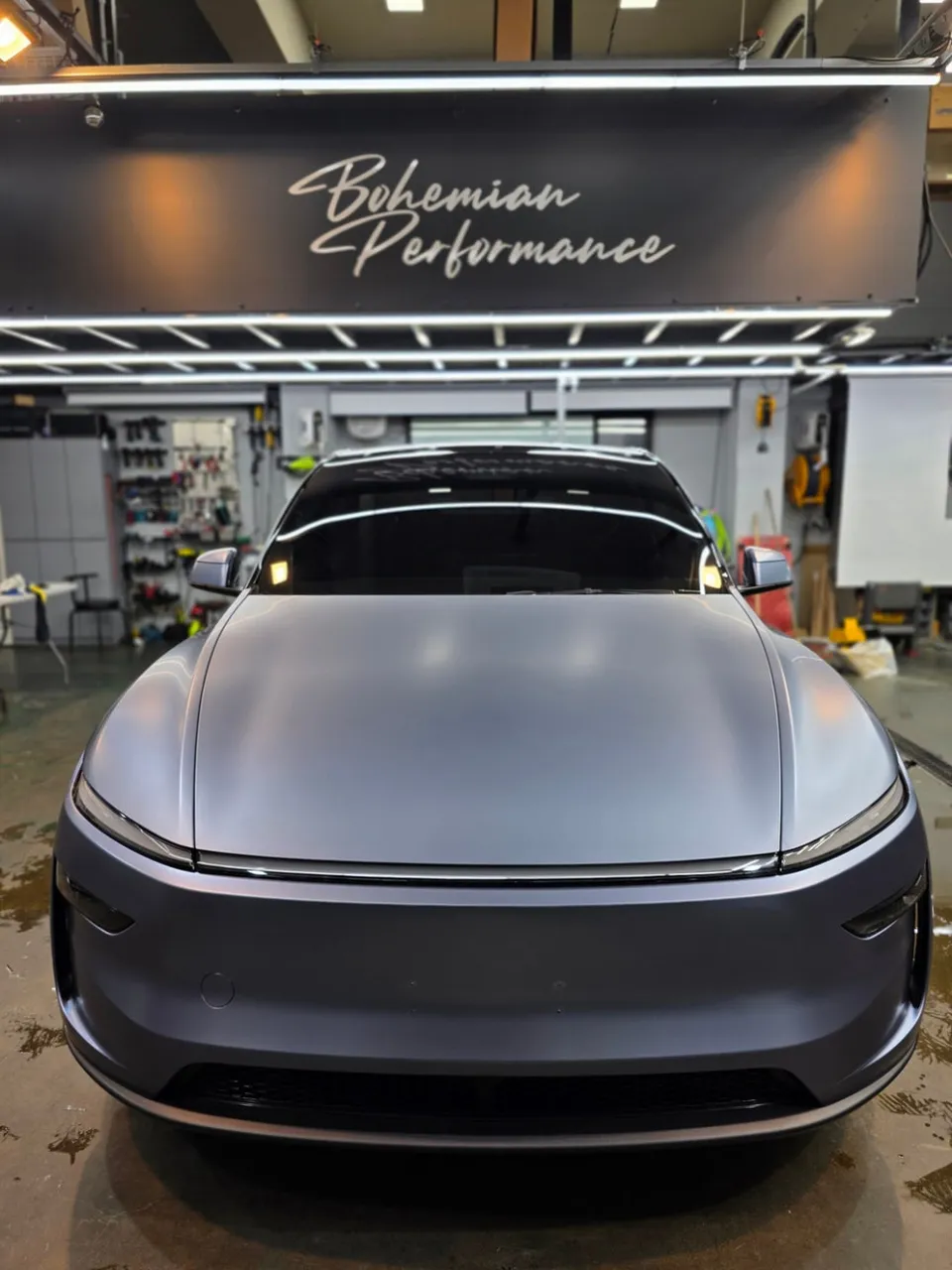 Tesla Model YのPPF施工事例|無光フィルムの魅力 施工写真 2-1
