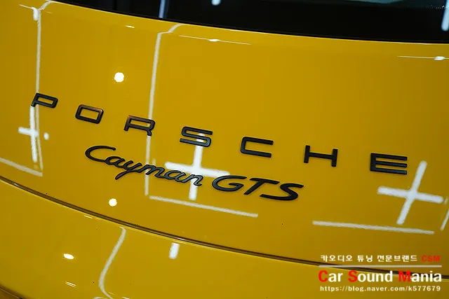 Porsche Caymanのドラレコ取付事例|費用目安・仕上がり 施工写真 1-1