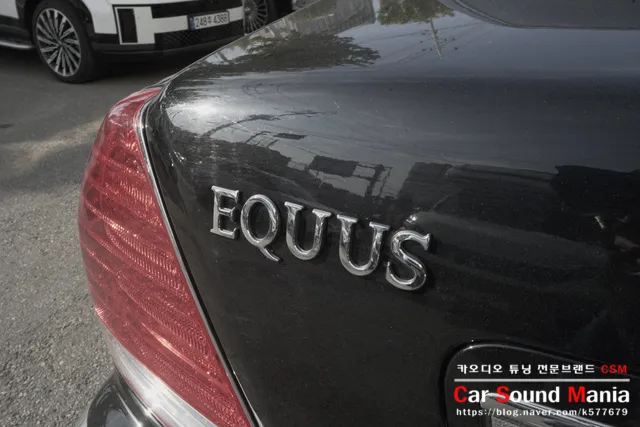 Hyundai Equus Dash Cam Installation Review photo 2