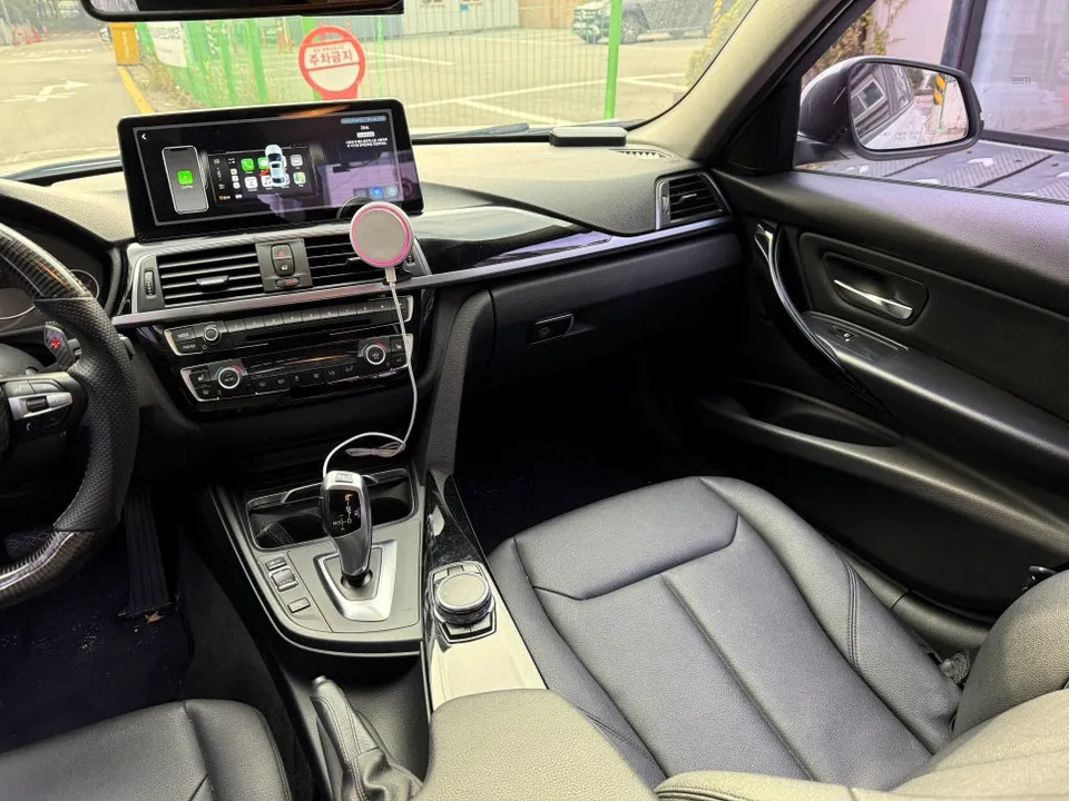 BMW 3 Seriesのカーラッピング事例｜費用目安・仕上がり 施工写真 1-3