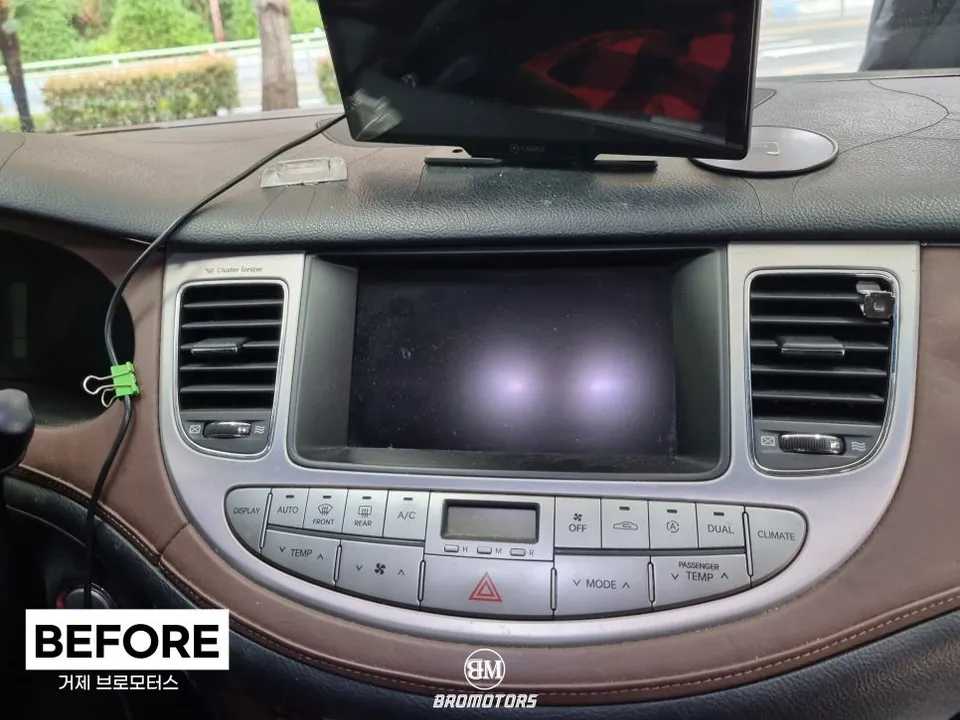 Genesis BHのAndroid Auto・CarPlay取付事例 施工写真 4-1