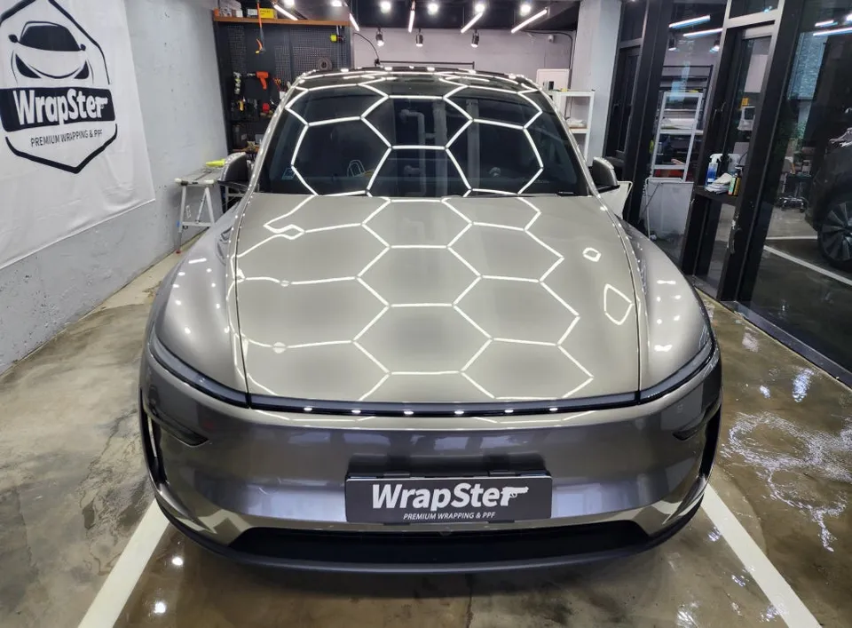Tesla Model Y vinyl wrap - Tesla Model Y Vinyl Wrap Review: Metallic Liquid Silver Transform photo 3