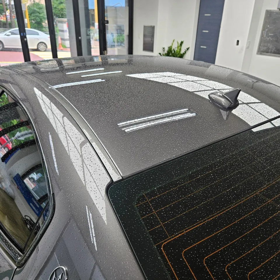 Maserati Ghibliのカーラッピング事例 施工写真 6