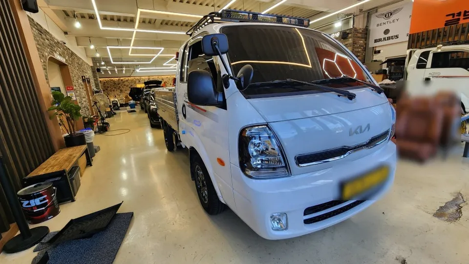 Kia Bongo 3 interior customization installation result