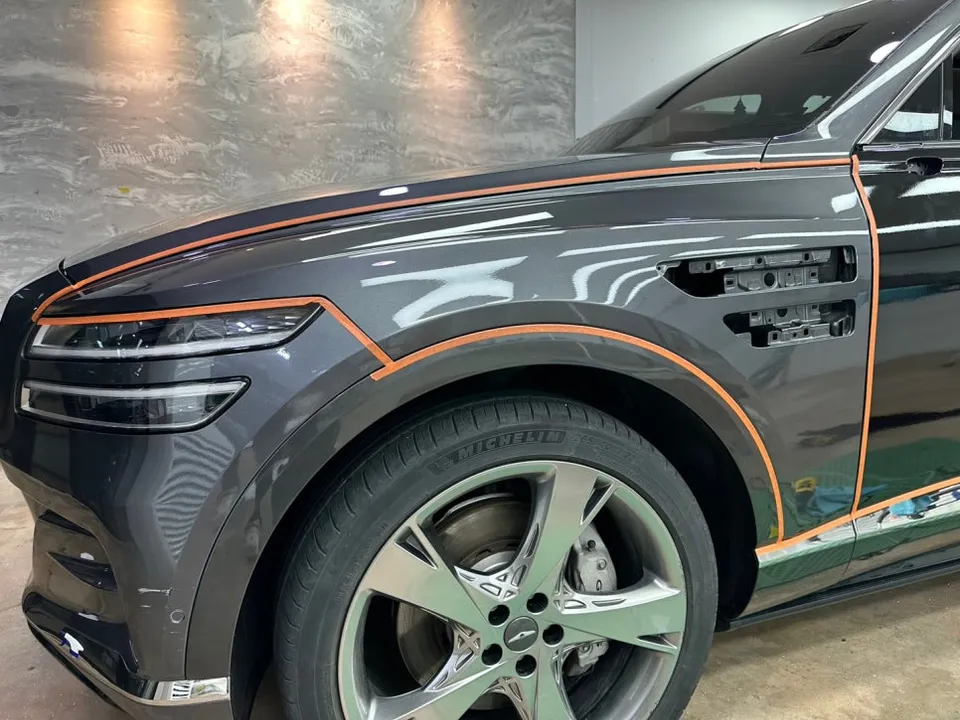 Genesis GV80 vinyl wrap - Genesis GV80 Vinyl Wrap Review: All-Black Transformation photo 3