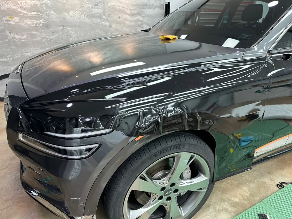 Genesis GV80 vinyl wrap - Genesis GV80 Vinyl Wrap Review: All-Black Transformation photo 4