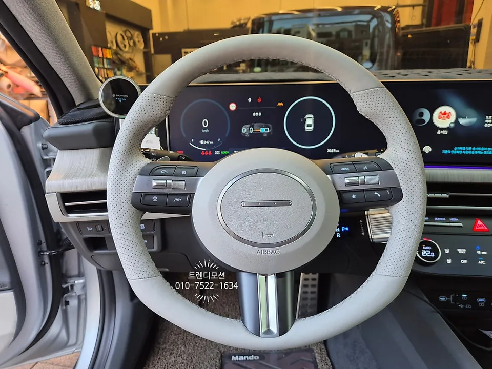 Hyundai Sonata DN8 steering wheel - Hyundai Sonata DN8 Steering Wheel Customization Review photo 5