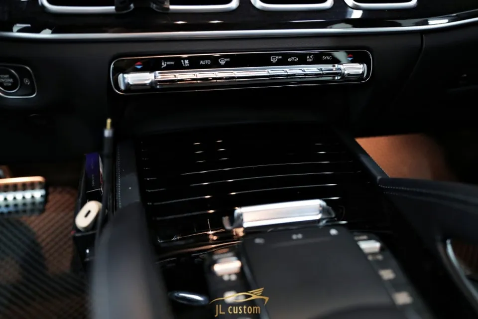 Mercedes-Benz GLE ambient lighting - Mercedes-Benz GLE Ambient Lighting Review: Cost & Results photo 4