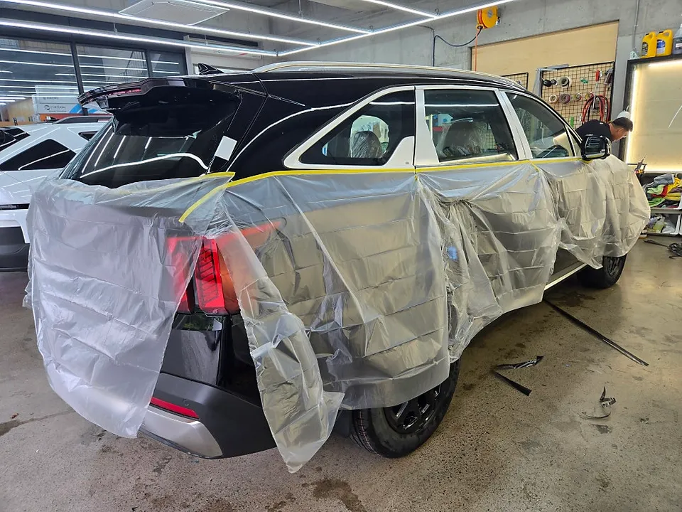 Kia Sorento PPF施工事例｜費用目安と仕上がり 施工写真 1-3