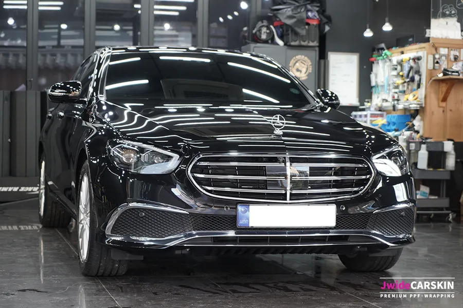 Mercedes-Benz S-Class Paint Correction & Glass Coating Review photo 2