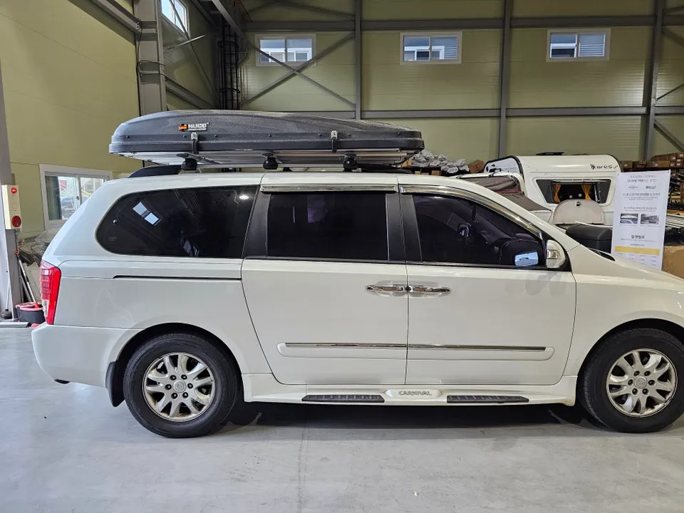 Kia Carnival car accessories - Kia Carnival Rooftop Tent Review — From ₩3,000,000+ photo 4