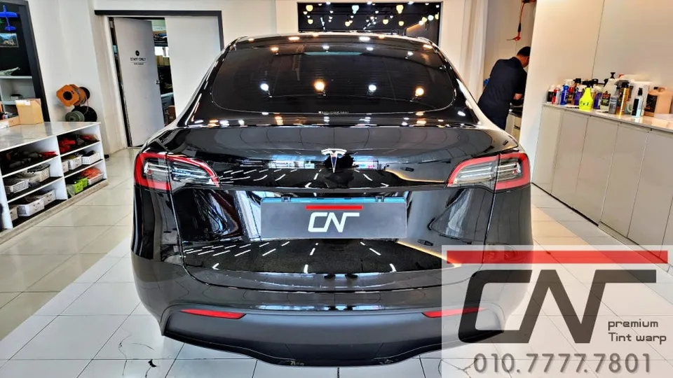 Tesla Model Yのカーフィルム施工事例｜費用目安・仕上がり 施工写真 3-3