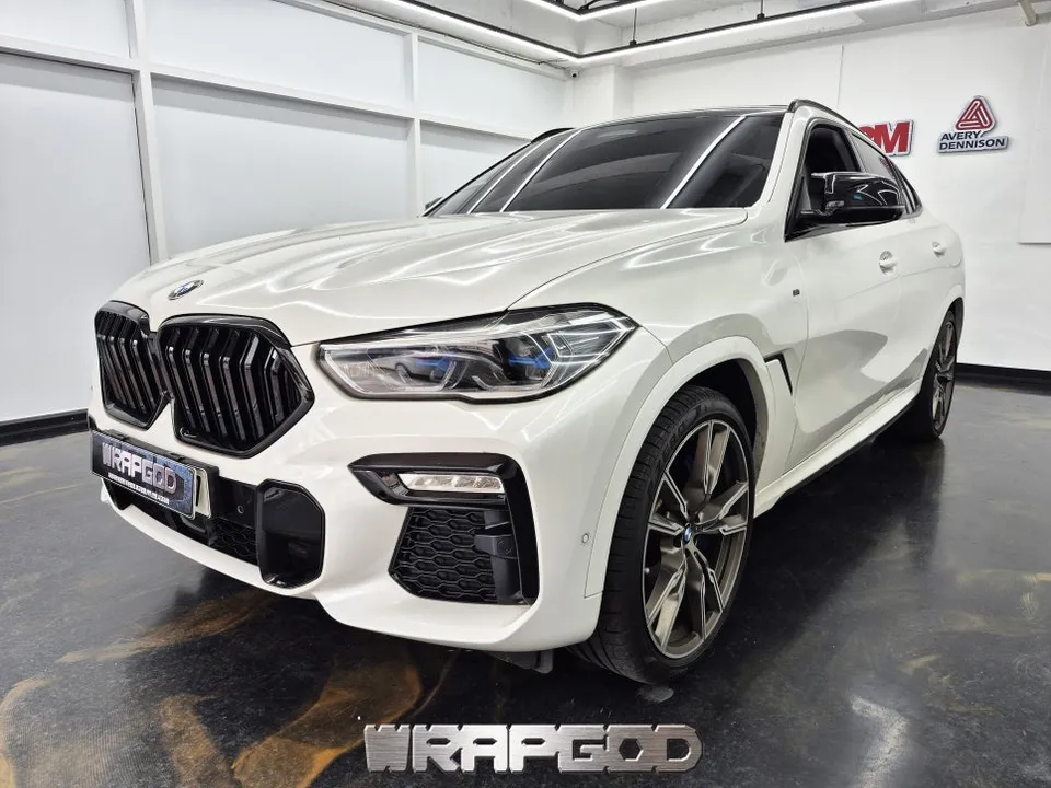 BMW X6のPPF施工事例|費用目安と仕上がり 施工写真 2-1