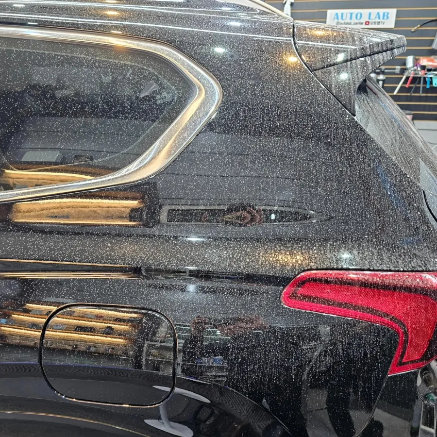 Hyundai Santa Fe TM ceramic coating - Hyundai Santa Fe Ceramic Coating Review — Stain Removal & Shine photo 3