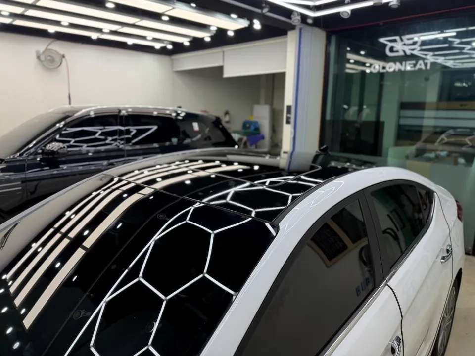 Hyundai Elantra ADのカーラッピング事例|費用目安・仕上がり 施工写真 2-3